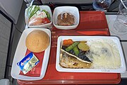 国際線エコノミークラス 機内食（昼食、成田発）