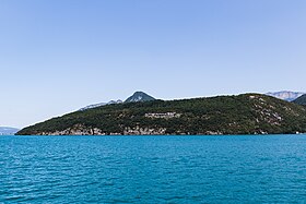 Vue du versant sud depuis le lac d'Annecy.