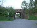 Eisenbahnbrücke mit Gleisen und Bahndamm (Einzeldenkmal der Sachgesamtheit 09306206)