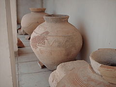 Tinajas de la antigua ciudad sasánida de Bishapur, Irán.