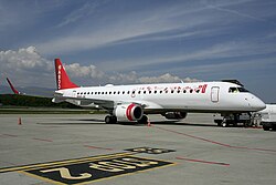 Eine Embraer 190 der Flybaboo