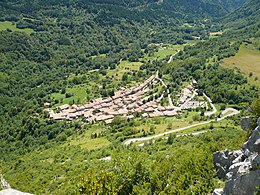 Vue vun der Buerg aus op d'Uertschaft