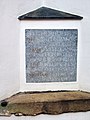 Wandtafel - Inschrift: Lutherhöfle 1321 Garten im Karmeliterkloster 1464 Kreuzgang nach Kloster-Brand erneuert 1518 Luther als Gast im Kloster 1596–1806 Friedhof Gottesäckerlein