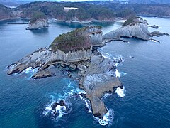 Pemandangan Jōdogahama di kota Miyako.