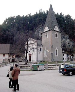 Župnijska cerkev