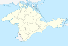 Mapa konturowa Krymu, na dole znajduje się punkt z opisem „Ałuszta”