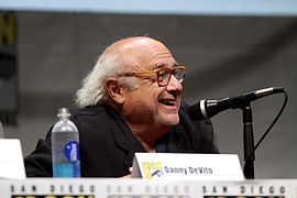 Danny DeVito dans le rôle de Frank Reynolds