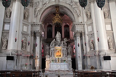 Interior facing towards the high altar