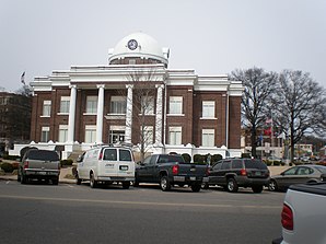 Das Dyer County Courthouse in Dyersburg, seit 1991 im NRHP gelistet[1]