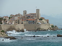 Antibes et ses remparts