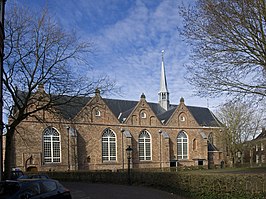 Zuidzijde van de kerk