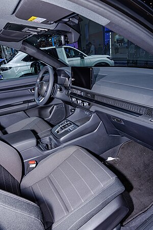 HONDA_CR-V_PLUG-IN_HYBRID_SIXTH_GENERATION_CHINA_VERSION_INTERIOR_(2)