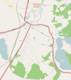 Mapa konturowa Orzysza, u góry znajduje się punkt z opisem „Rynek w Orzyszu”