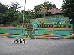 Un edificio do goberno en Tanjung Balai