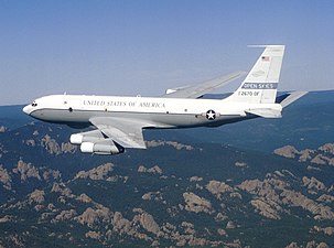 美国空军所属的OC-135B“开放天空”侦察机，专用于执行开放天空条约的非武装飞越任务。
