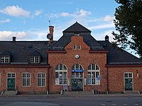 Stationshuset i Gnesta (från gatan).