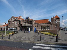 Station Zandvoort aan Zee; 12 april 2012.