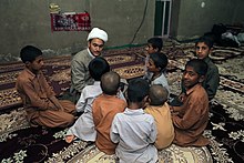 عکس از اعزام مبلغ های مذهبی جوان در ایران به منطقه محروم جازموریان در جنوب کرمان، هم مرز با استان سیستان و بلوچستان
