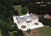 Luftaufnahme: Dég-Palast
