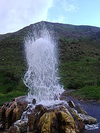 یک چشمه طبیعی در هورباتغ