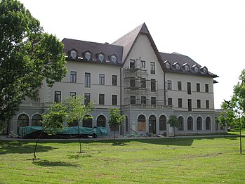 Hotel Bosna v lázeňském parku