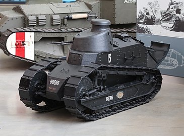 Tanc Renault FT-17.