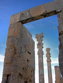 Un lamassu alla Porta di tutte le Nazioni