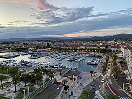 View of the old port of Saint-Raphaël from the Ferris wheel in 2021.