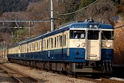 18. KW Die Klasse 115 der East Japan Railway Company (JR) auf der Tokio und Nagoya verbindenden Chūō-Hauptlinie.