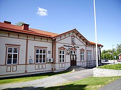Pietarsaari-Pedersören rautatieasema, aiemmalta nimeltään Pännäisten rautatieasema.