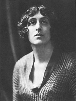 Vita Sackville-Westová (1915)