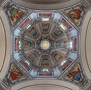 Central dome