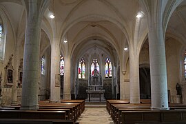 Église Saint-Pierre et Saint-Paul de Creuë, église-halle échelonnée.