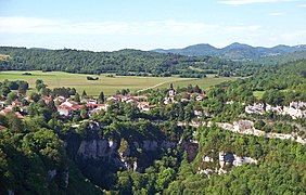 Paysage typique du Revermont à Corveissiat, au centre-nord.