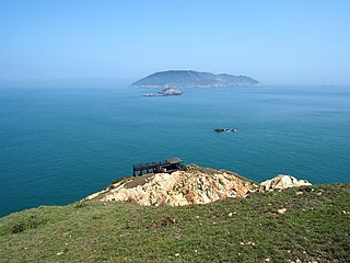 Gaodeng Island as seen from Daqiu Island