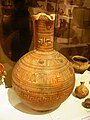 陶器上出現的卍字，現存於雅典的國立考古博物館