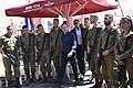 נשיא מדינת ישראל יצחק הרצוג עם לוחמי החטיבה