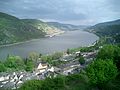 Rhine Nadi valley me dher town hae.