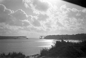 Le pont Albert-Louppe détruit en 1944.