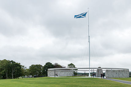 班诺克本战役遗迹前飘扬的苏格兰国旗