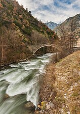 31/07: El pont de la Margineda sobre la Valira en l'antic camí ral entre Sant Julià i Andorra la Vella.