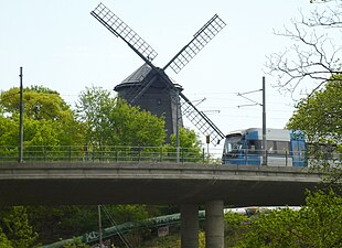 Fredriksdalsbron med Skanskvarn.