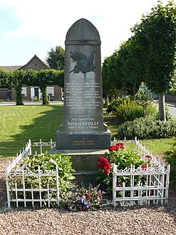 Le monument aux morts.