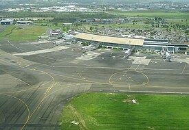 Aeroporto Internacional Aimé Césaire, em Le Lamentin.