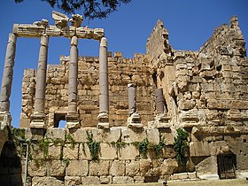 Propylées du temple de Jupiter.