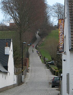 Vue de la montée du Koppenberg depuis le pied du mont.