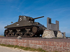 Sherman Tank, Befreiungsmonument auf dem Deich