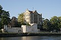 Königliche Villa, als Sommerresidenz für König Maximilian II. auf der Ostenbastei erbaut; Villapark mit Parkmauer,