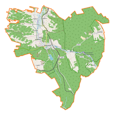 Mapa konturowa gminy Zwierzyniec, blisko centrum na lewo znajduje się punkt z opisem „Pałac Plenipotenta w Zwierzyńcu”