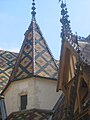 Toit polychrome des Hospices de Beaune